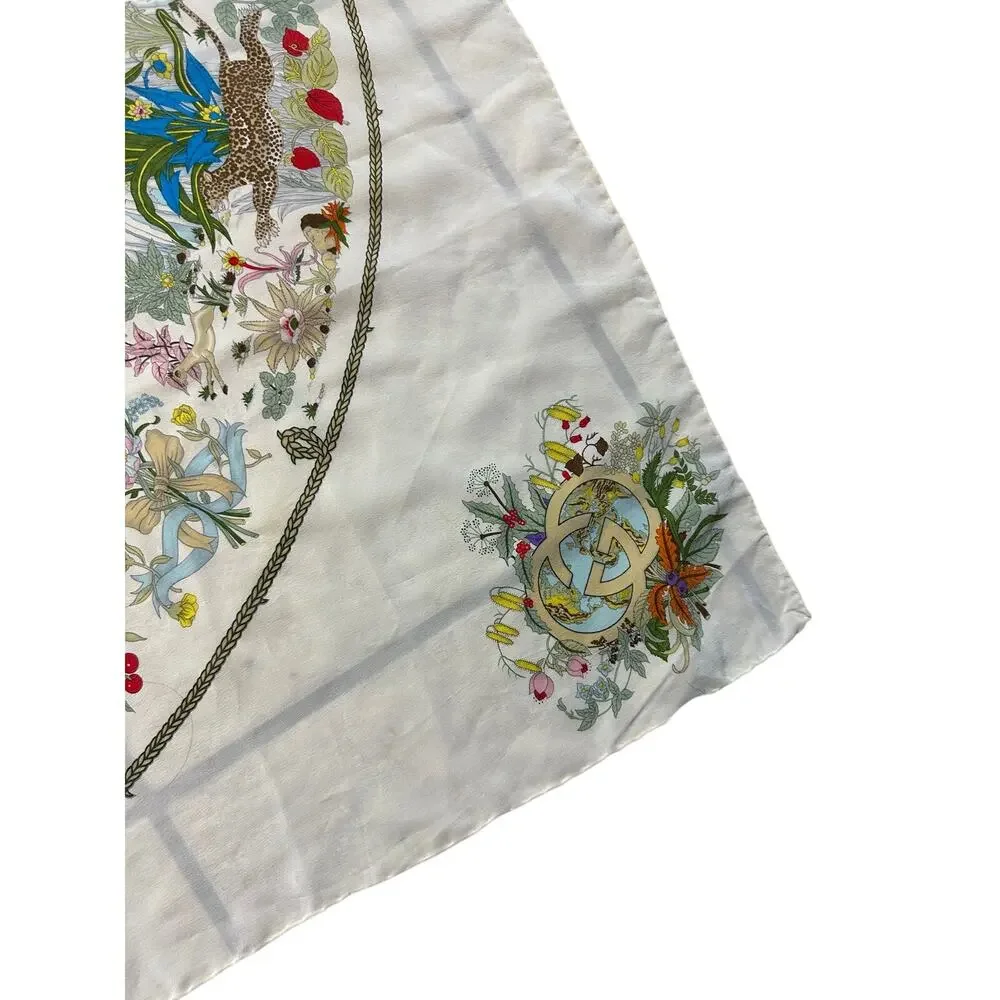 Vintage Gucci 100% Silk Scarf Ivory Floral Fauna Nature Print 40